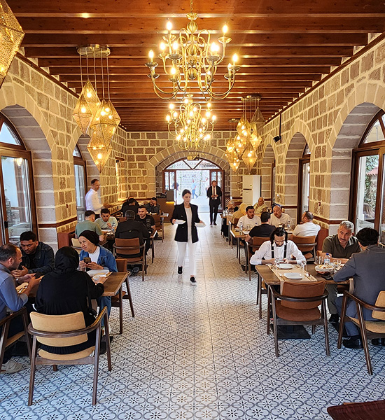 Vitan Cafe-Güler Yüzlü Servis