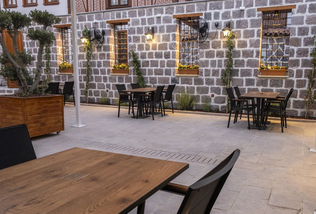 Vitalen Cafe-Kahve-Tatlı Bahçe-2