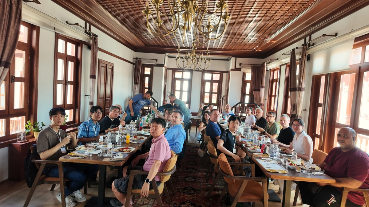 Nükleer Fizik Kongresi Misafirleriyle Vitalen Cafe’de